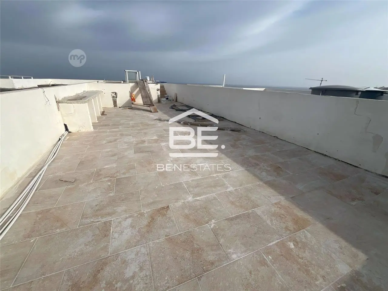 Bugibba – Spacious 3-Bedroom Penthouse with Large Roof Garden & Pool 77770590 — 5/9