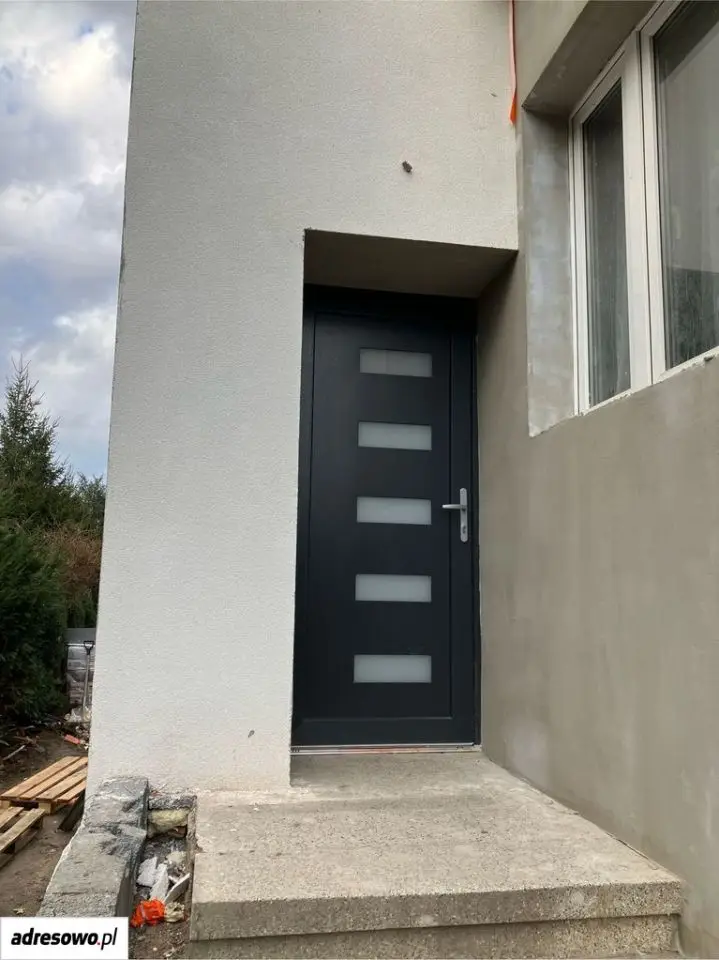 Wrocław Krzyki Dom wolnostojący do remontu - 137 m² - 6 pokoi — 5/10