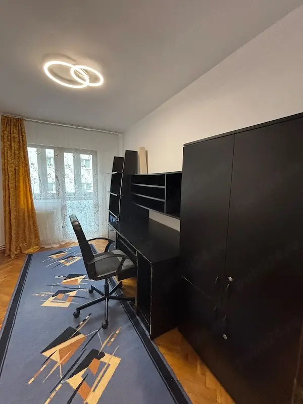 Apartament cu 4 camere decomandate de închiriat   Mănăștur, Aleea | 83 m  | 2 băi | 2 balcoane | — 5/10