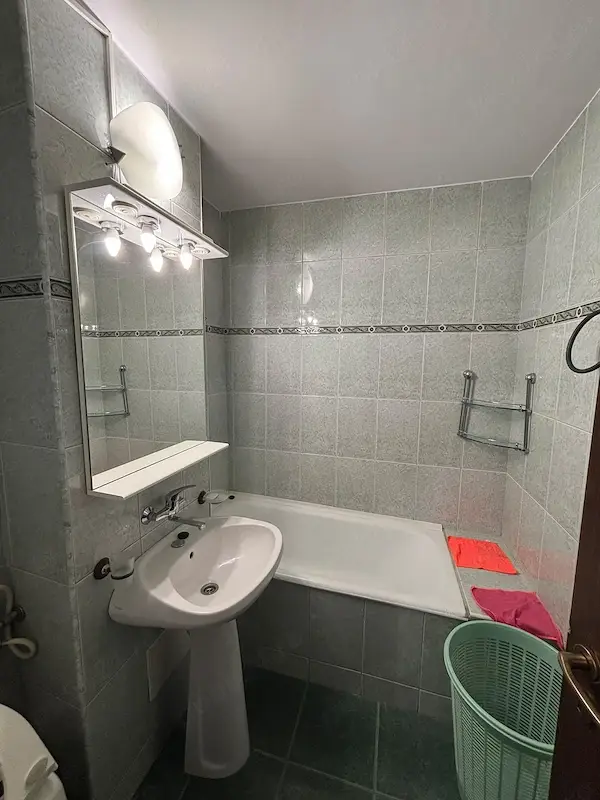 Apartament cu 4 camere decomandate de închiriat   Mănăștur, Aleea | 83 m  | 2 băi | 2 balcoane | — 7/10