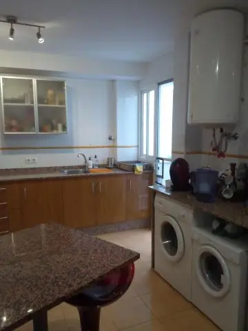 Modern end terrace village house — 3/4