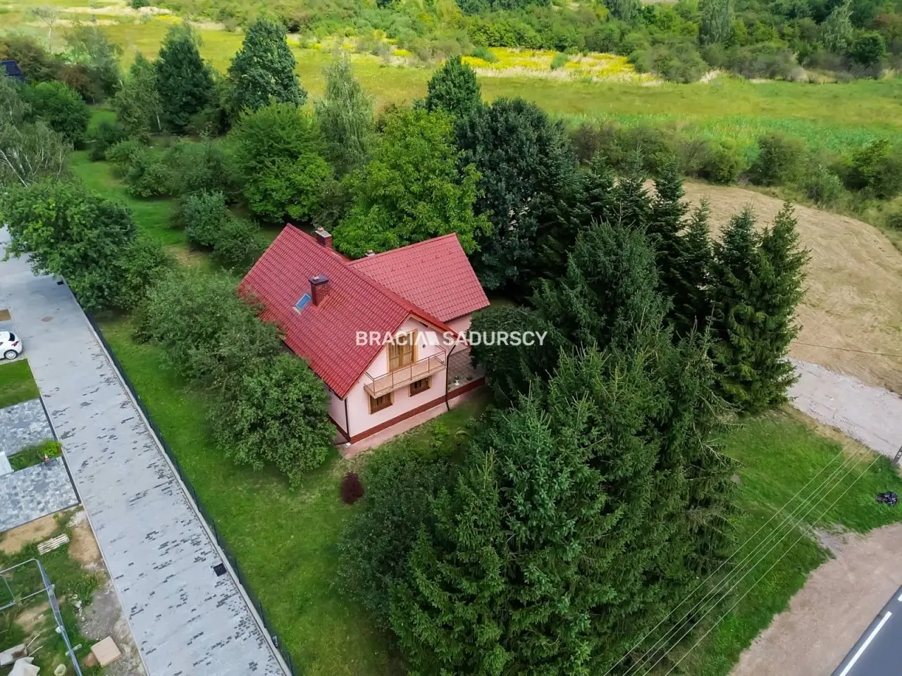 Kraków Podgórze, ul. Łutnia Dom wolnostojący do zamieszkania - 126 m² - 7 pokoi — 8/10