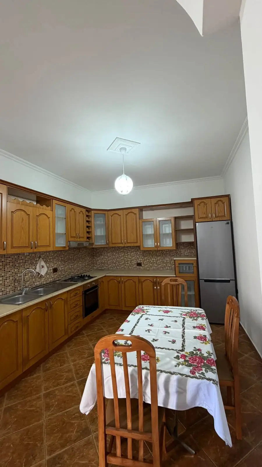 2+1 private house floor for long-term rent near Flag Square, Vlore — 3/8