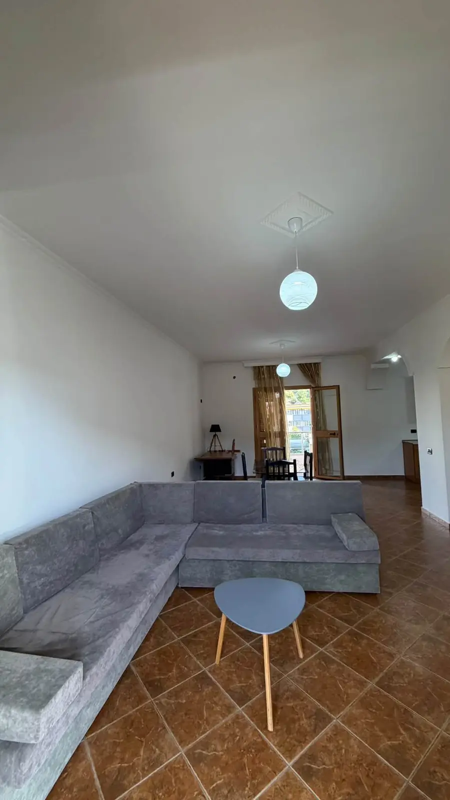 2+1 private house floor for long-term rent near Flag Square, Vlore — 2/8