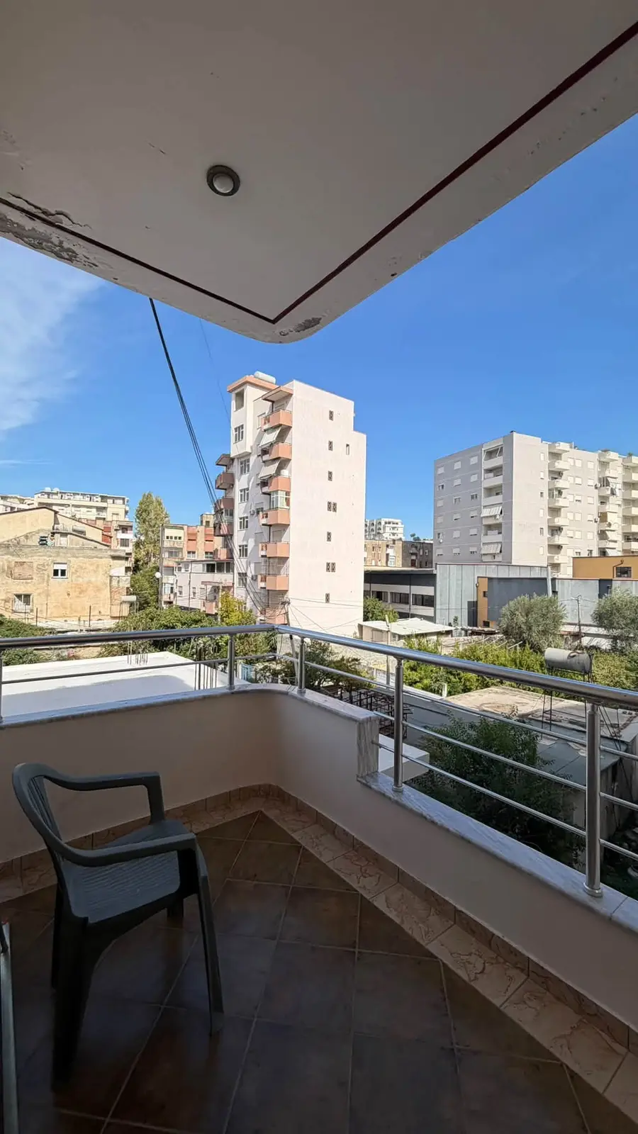 2+1 private house floor for long-term rent near Flag Square, Vlore — 4/8