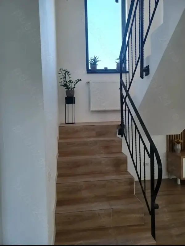 OCAZIE! Casa 4 camere Miroslava — 9/10