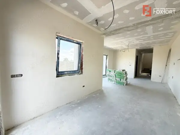 Duplex cu 3 camere si teren de 247 mp de vanzare in localitatea Sacalaz — 5/10