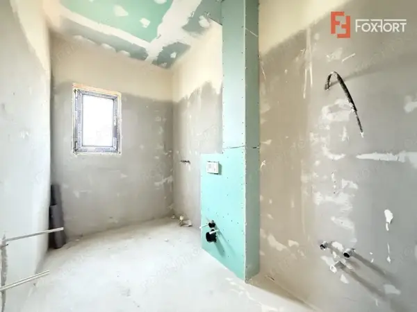 Duplex cu 3 camere si teren de 247 mp de vanzare in localitatea Sacalaz — 6/10