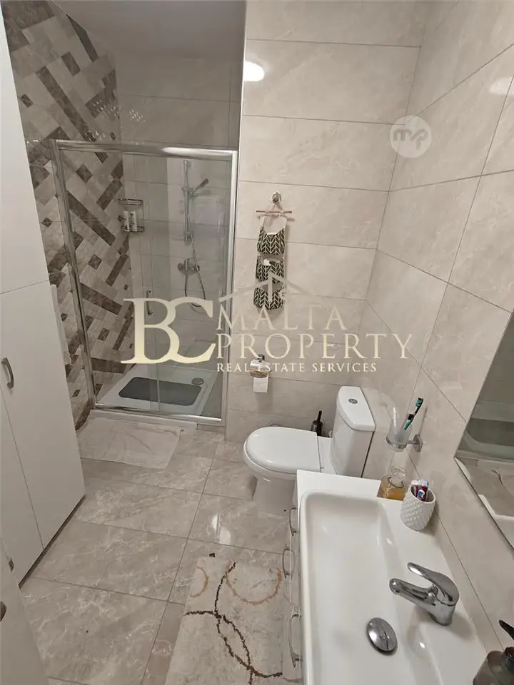 Qormi very nice area first time on the market 3 bedroom / 2bathroom Apartment — 5/10