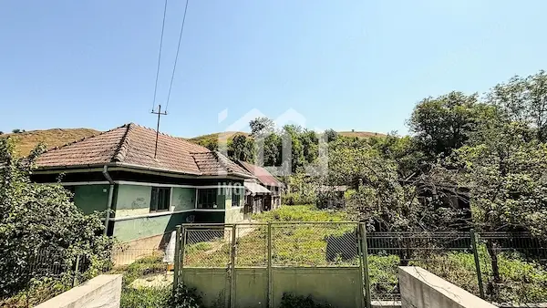 Casa individuala 2 camere, 60mp, 1280mp teren, zona linistita Visea — Visea, Cluj, Romania