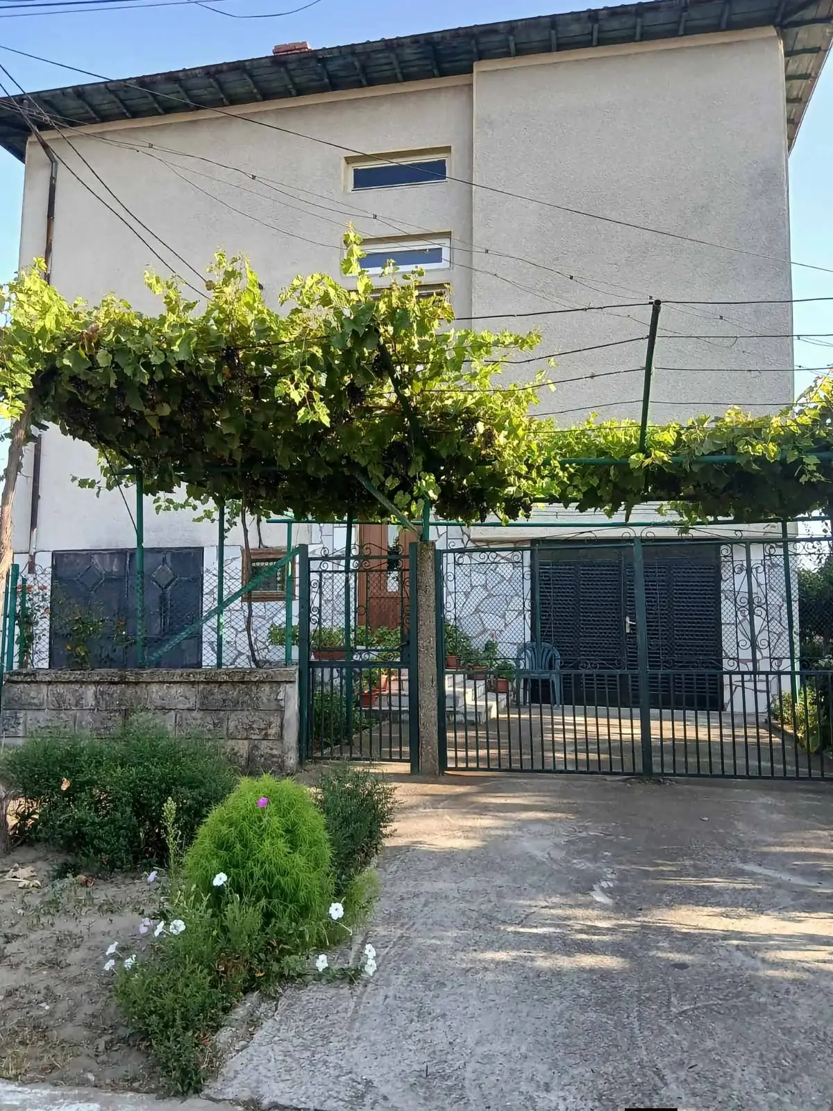 Spacious two-storey house with garage for sale in Belene — 8/8