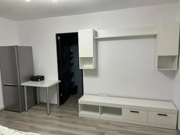 Apartament cu o cameră, renovat și primitor   30 m  | Gheorgheni, strada Lăcrămioarelor — 2/8