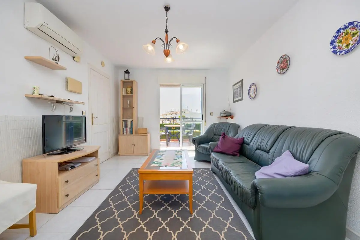 2 Bedroom Bungalow For Sale In Torrevieja — 8/10
