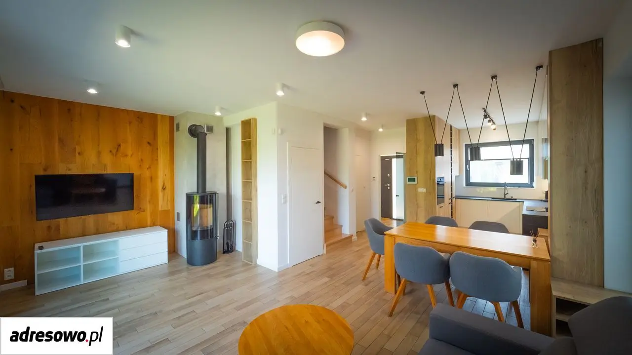 Łódź Bałuty, ul. Henryka Józefa Klimczaka Bliźniak do zamieszkania - 98 m² - 4 pokoje — 7/10