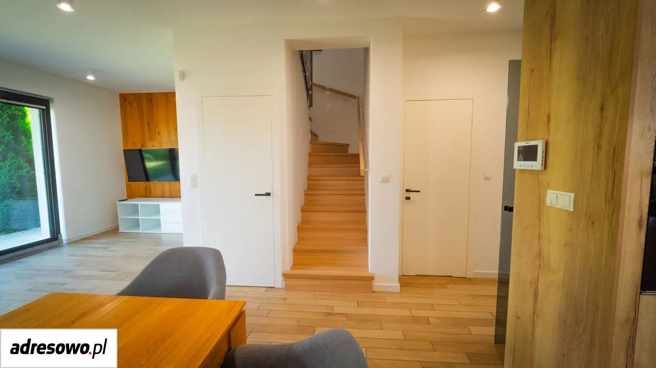 Łódź Bałuty, ul. Henryka Józefa Klimczaka Bliźniak do zamieszkania - 98 m² - 4 pokoje — 9/10