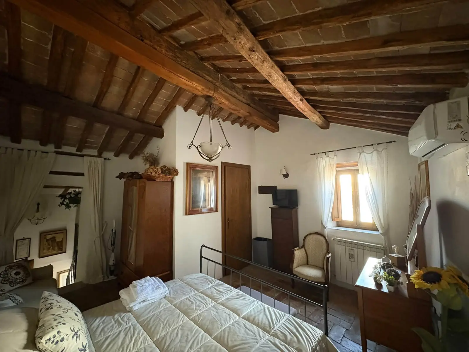 Renovated 55 m² house for sale in Chia, Soriano nel Cimino — 5/10