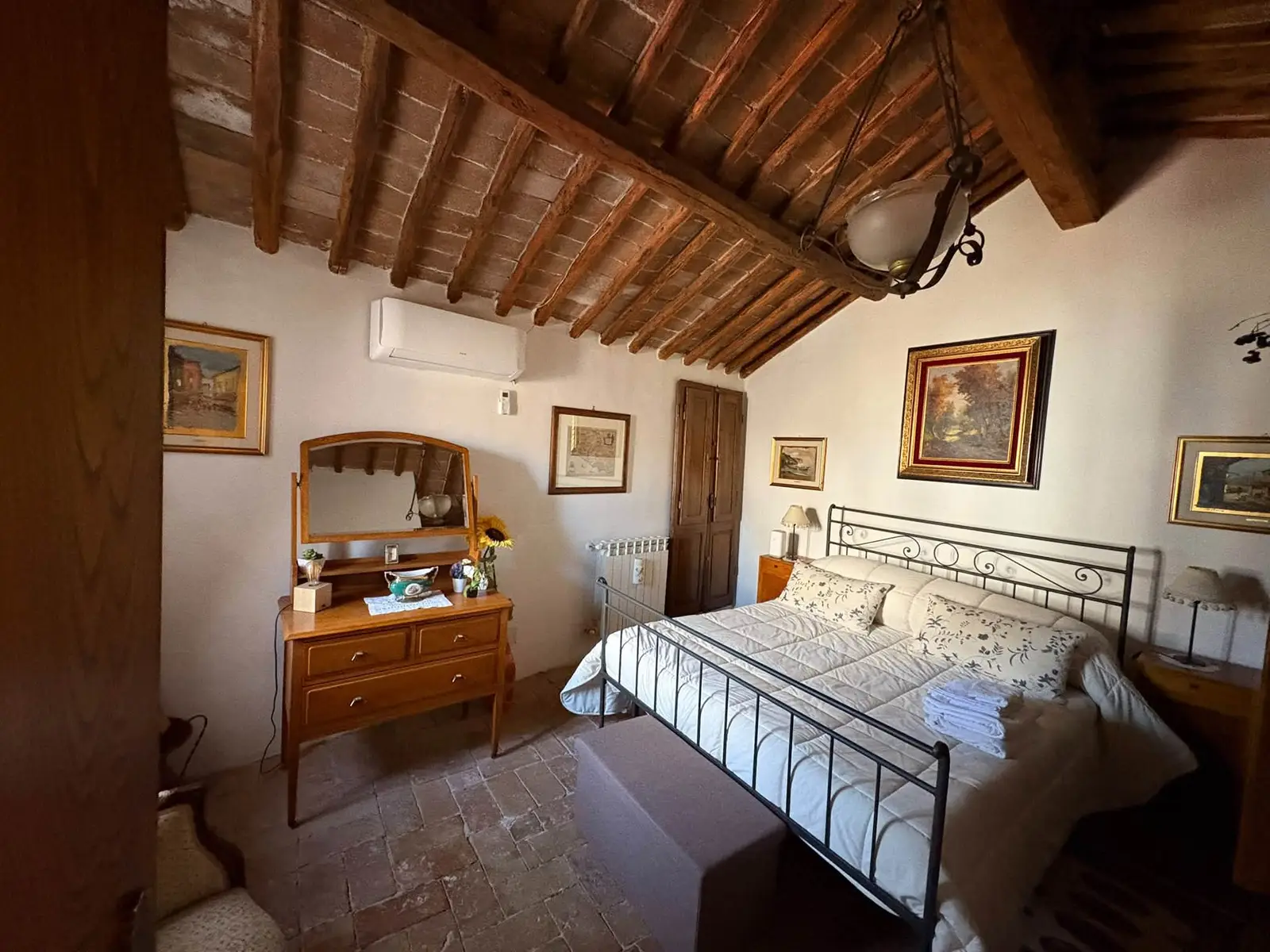 Renovated 55 m² house for sale in Chia, Soriano nel Cimino — 2/10