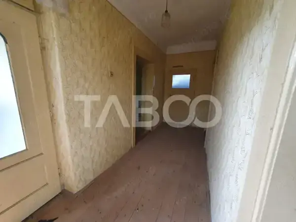Casa de vanzare in Mandra 140 mp utili curte sura anexe 3 beciuri — 4/8