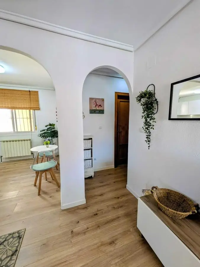 Beautifully Renovated Villa with Stunning Golf & Mountain Views for sale in Camposol — 8/10