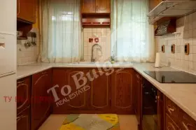 House with guest house in the Old Town, Veliko Tarnovo — 9/10