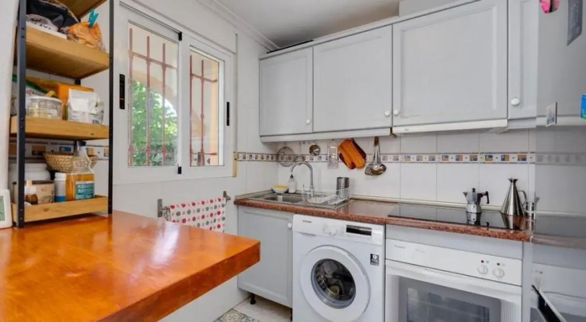 Property in Spain, Chalet in Torrevieja, Costa Blanca, Spain — 5/10
