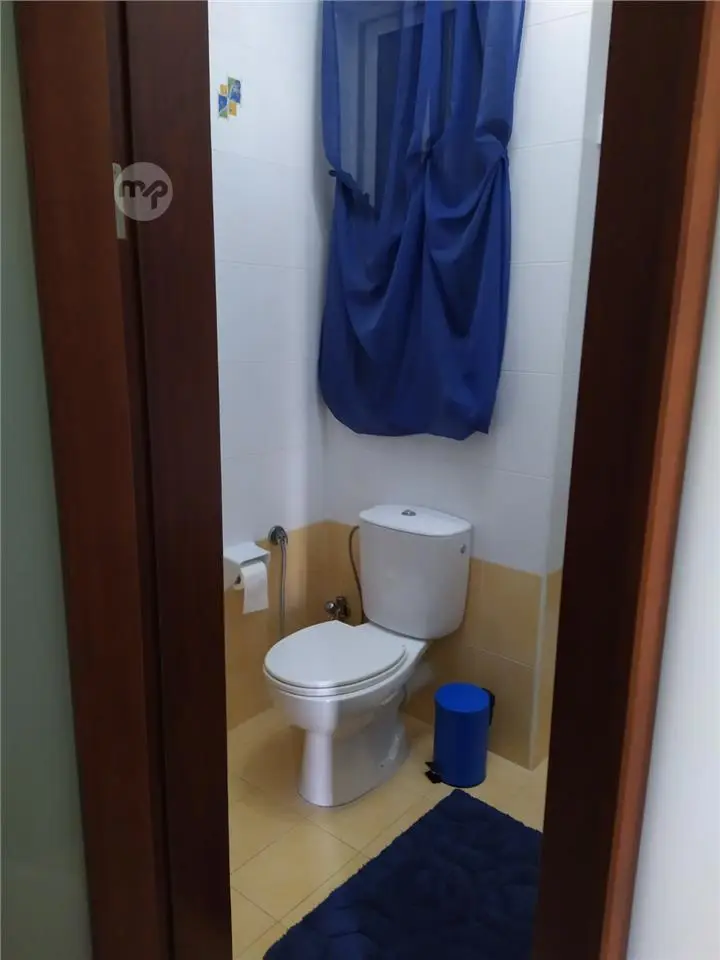 One Double Bedroom Available — 4/6