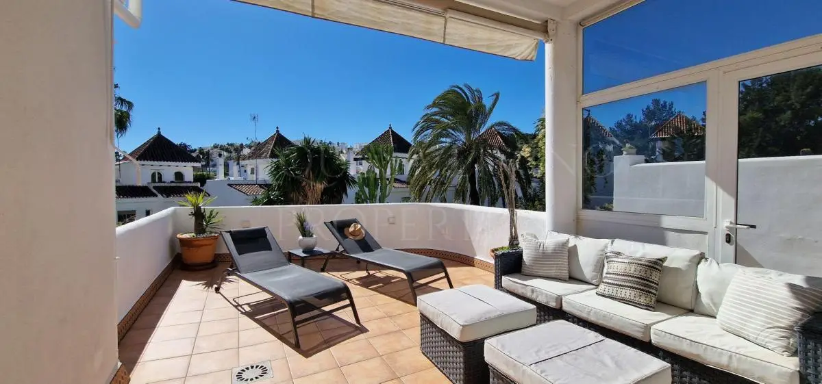 For sale Frontline Golf Townhouse in La Duquesa — 9/10