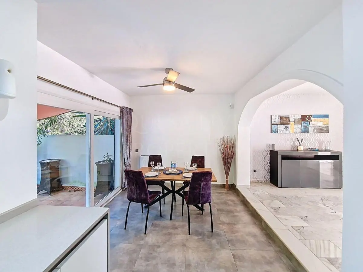 For sale Frontline Golf Townhouse in La Duquesa — 6/10