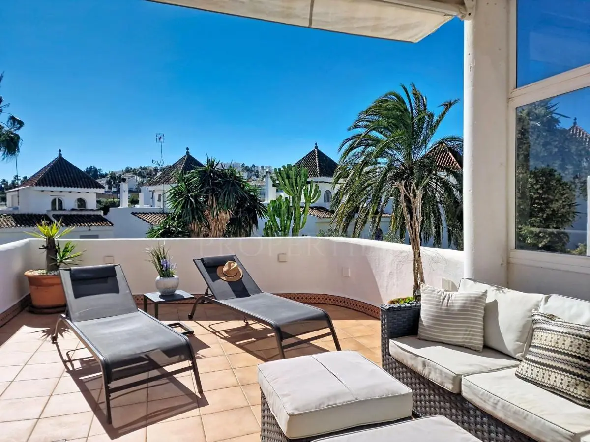 For sale Frontline Golf Townhouse in La Duquesa — 8/10