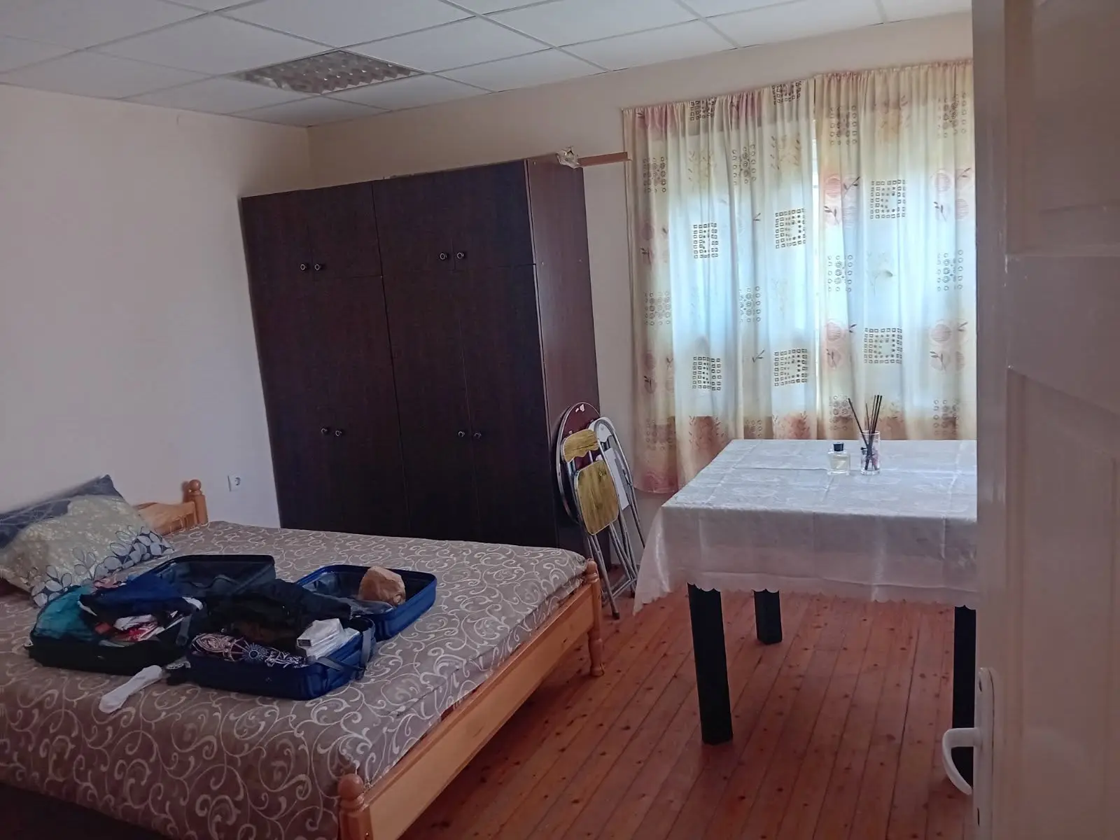 Furnished house with large yard for sale in Bdintsi, Dobrich — 3/8