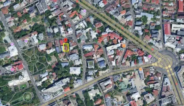 Căsuță cochetă ultracentrală   trăiește la 3 min de Calea Victoriei — 7/9