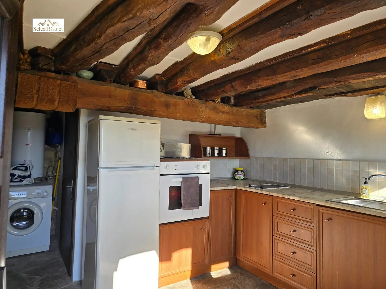 Fully renovated property with pool and mountain views in Gostilitsa — 8/10