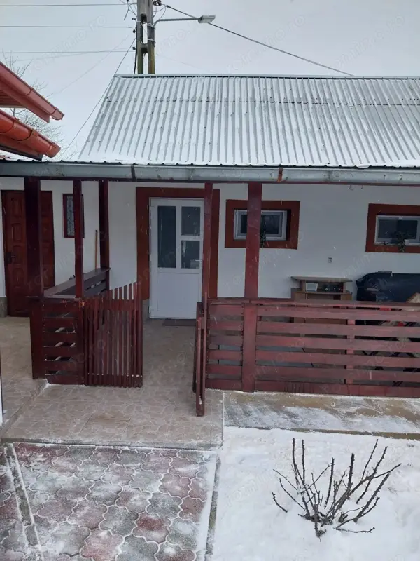 Casă de vânzare in Comuna Bivolari Jud Iași — 8/10