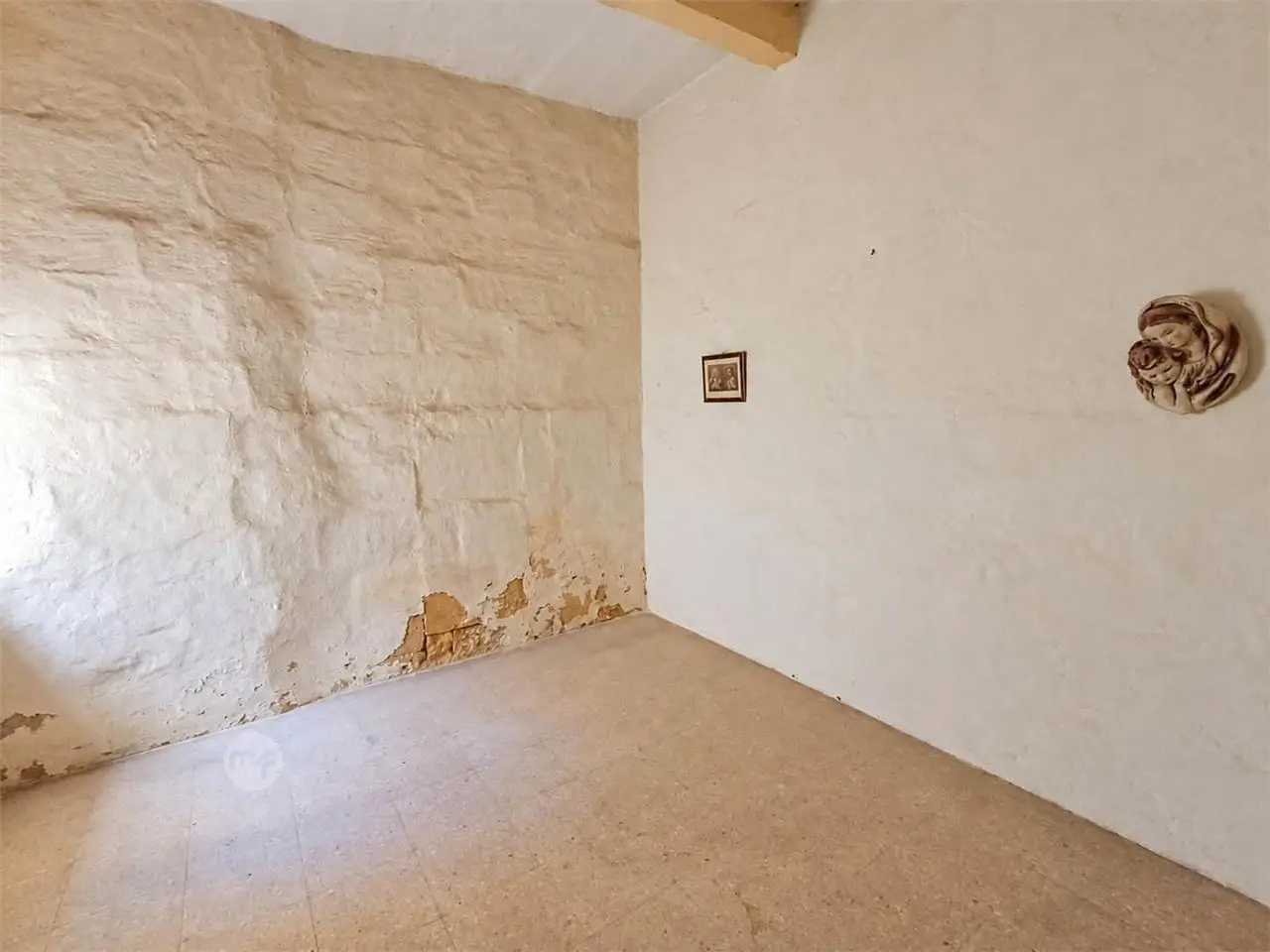 MOSTA – UNCONVERTED TOWNHOUSE WITH PERMITS IN HAND — 2/10