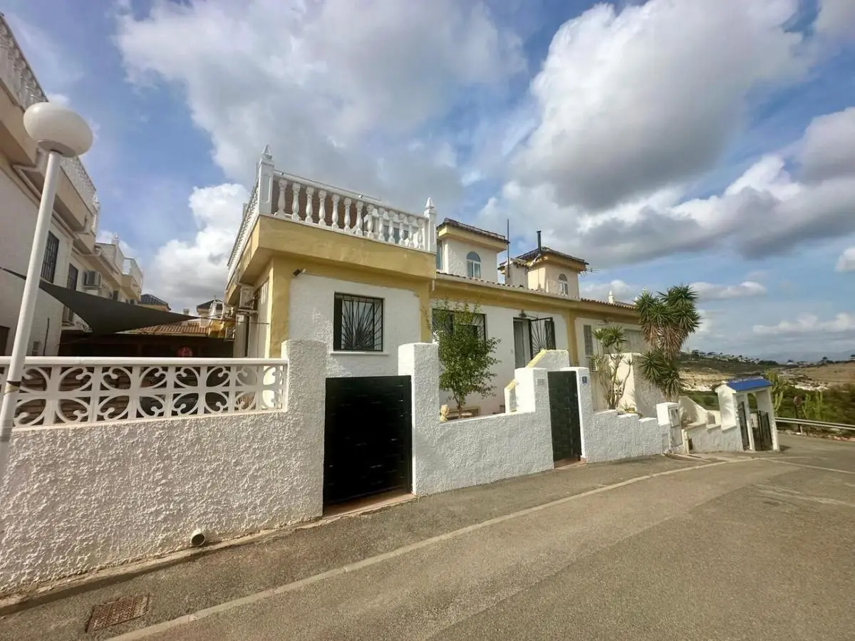 2 Bedroom Bungalow For Sale In Ciudad Quesada — 3/10