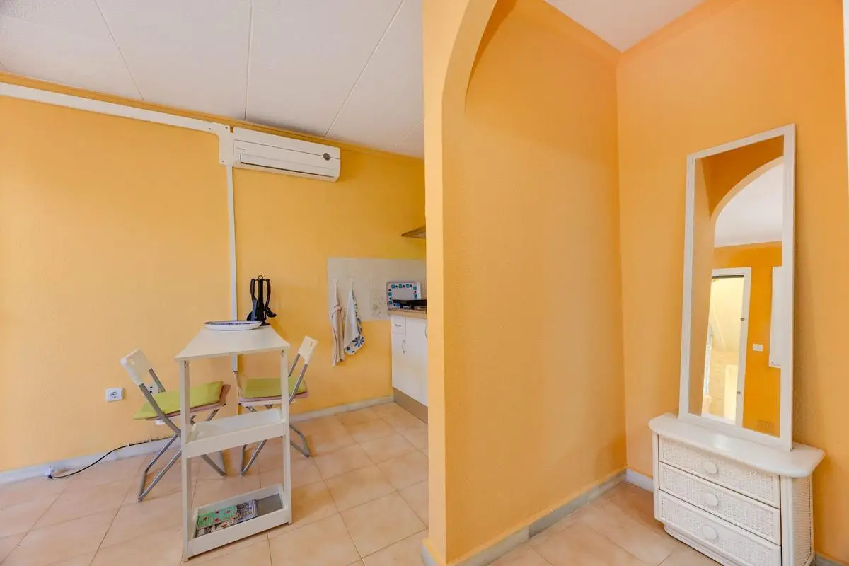 2 Bedroom Town House For Sale In San Fulgencio — 9/10