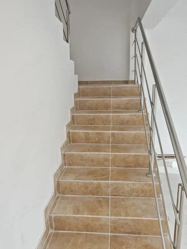 Vând Casa 5 camere P+2 Tiparnitei - Giurgiului — 9/10