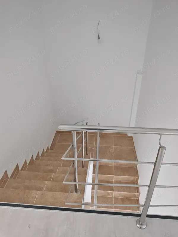 Vând Casa 5 camere P+2 Tiparnitei - Giurgiului — 6/10