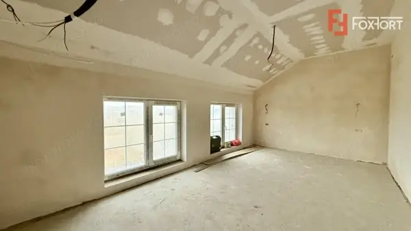 Duplex cu 3 camere si teren de 305 mp, zona Urseni — 8/10