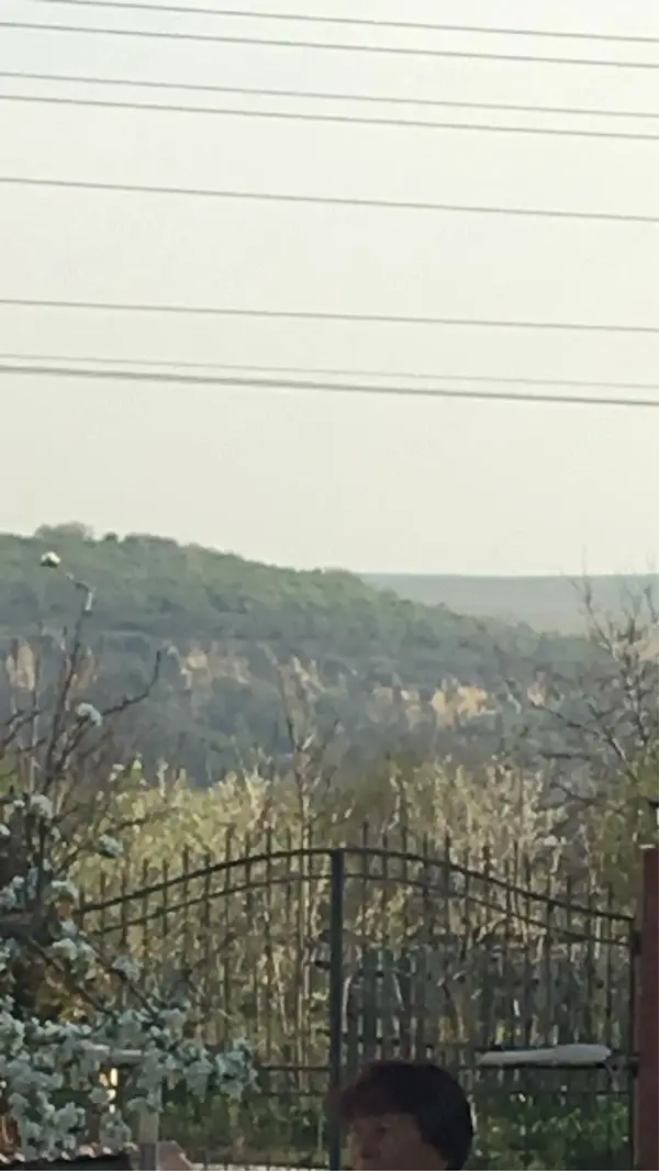 Casa de vanzare , cu spati mari frumos amenajate ! — 9/10