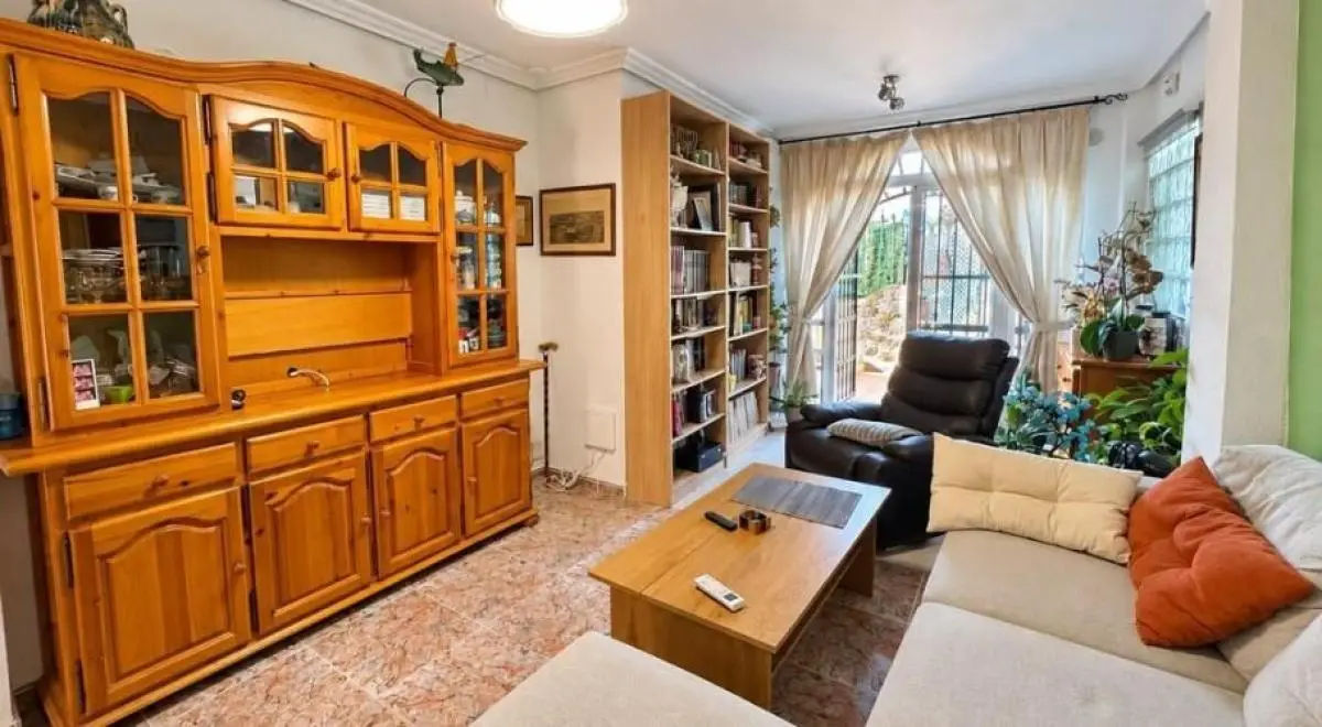 Property in Spain, Bungalow in Guardamar del Segura, Costa Blanca, Spain — 10/10
