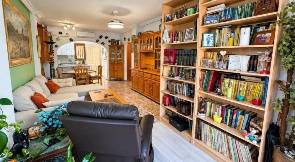 Property in Spain, Bungalow in Guardamar del Segura, Costa Blanca, Spain — 8/10