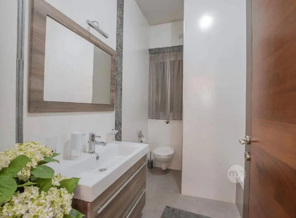 Sliema Modern Apartment — 4/5