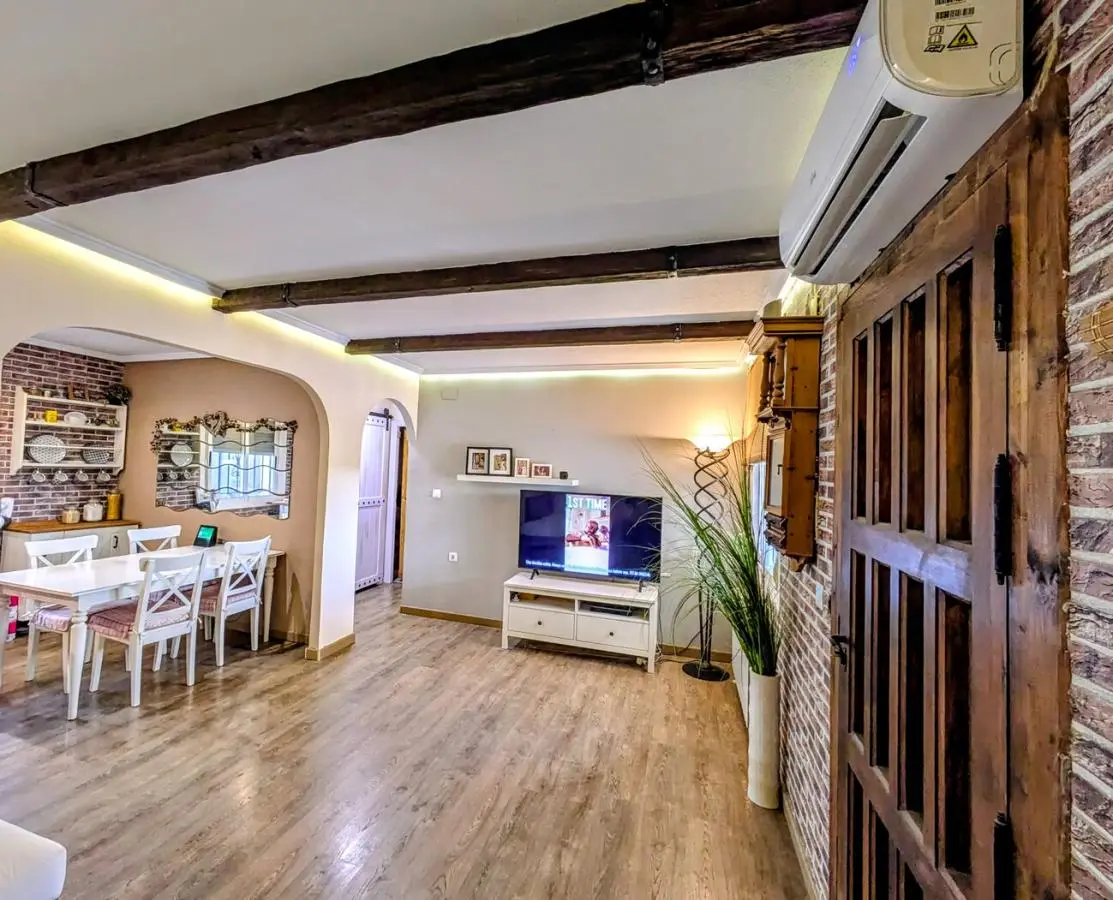 Stunning 3‑Bedroom Villa with Self‑Contained Underbuild for sale in Camposol — 3/10