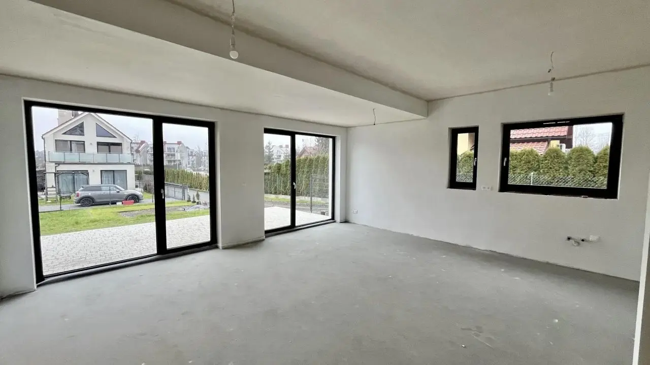 Kraków Opatkowice, ul. ks. Franciszka Maja Bliźniak do wykończenia - 165 m² - 5 pokoi — 4/10