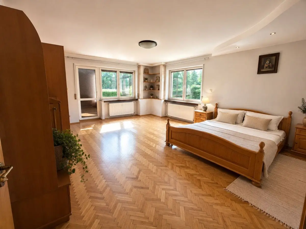 Łódź Górna, ul. Bułgarska Dom wolnostojący - 350 m² - 7 pokoi — 6/10