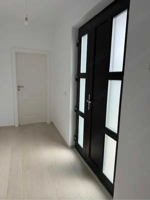O casă nouă,individuală,900mp,din 2024,într-o zonă liniștită din Giroc,zona Flonta — 4/9