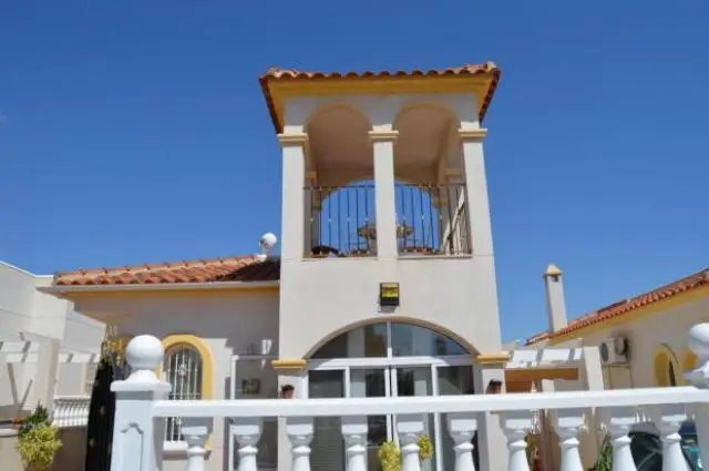 2 bedroom bungalow for sale in Spain - Valencia, Alicante, Algorfa — Algorfa, Alicante, Spain, valencia, İspanya