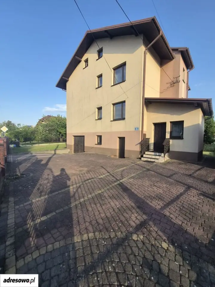 Kraków Grębałów, ul. Grębałowska Dom wolnostojący do zamieszkania - 230 m² - 6 pokoi — 4/10