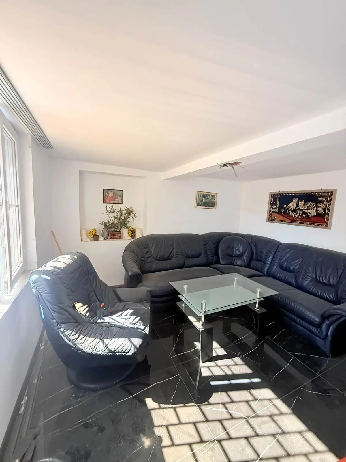 Fully renovated furnished two-storey house for sale in Radomirtsi — 6/9